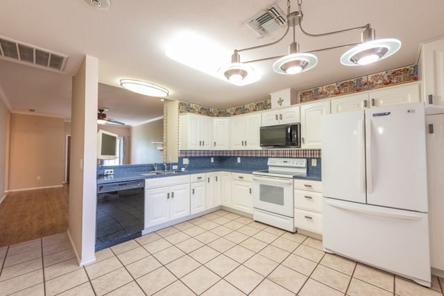 13661 Teague Trai 8, Corpus Christi, TX 78410