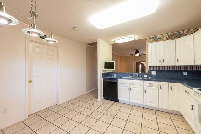 13661 Teague Trai 8, Corpus Christi, TX 78410