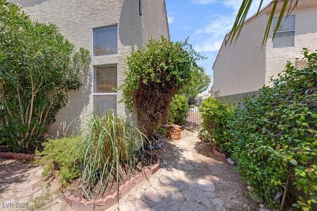 7816 Esteem Street, Las Vegas, NV 89131