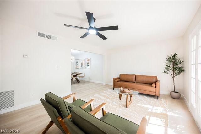 608 Tam O Shanter, Las Vegas, NV 89109