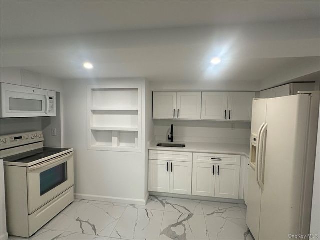 168 Lenox Avenue, Uniondale, NY 11553