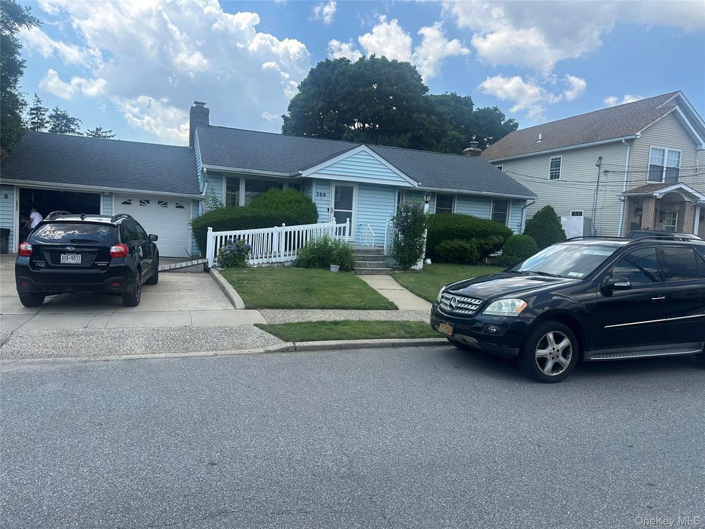 168 Lenox Avenue, Uniondale, NY 11553