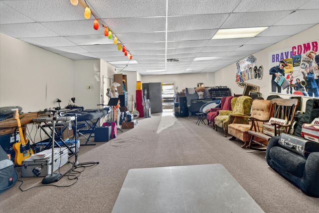221-223 N Locust Street, Denton, TX 76201