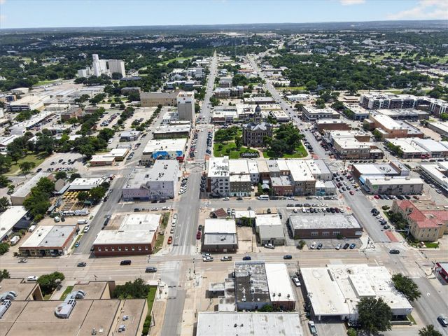 221-223 N Locust Street, Denton, TX 76201