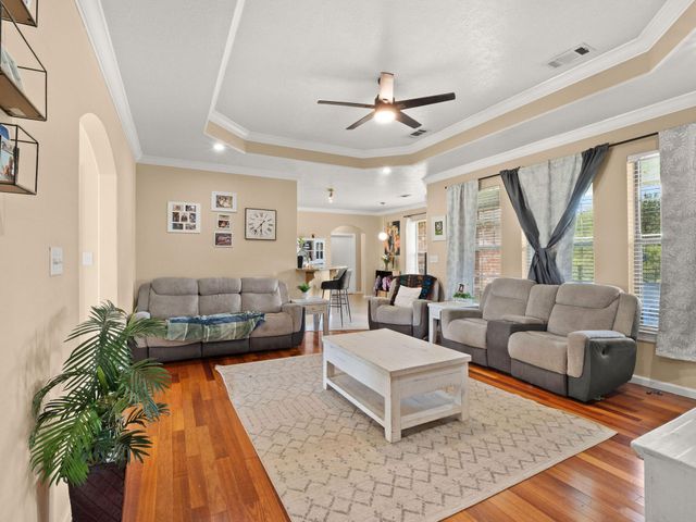 638 Stanley, Leesville, LA 71446