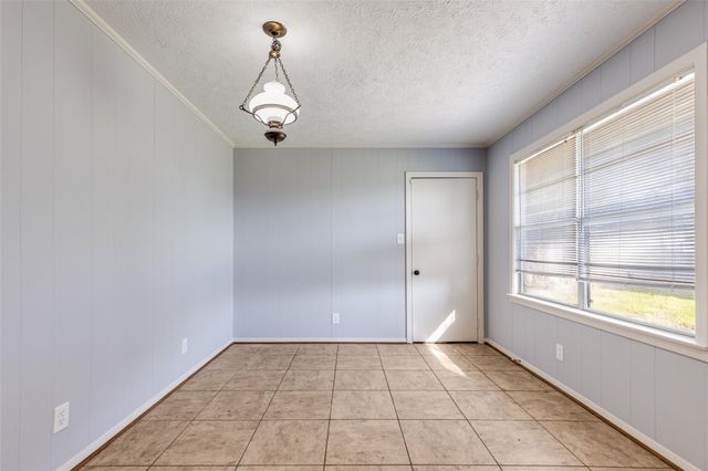 5822 Black Gum Drive, Houston, TX 77092