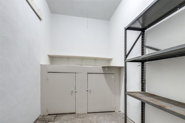 5822 Black Gum Drive, Houston, TX 77092