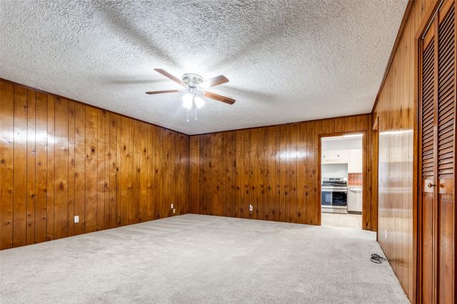 5822 Black Gum Drive, Houston, TX 77092