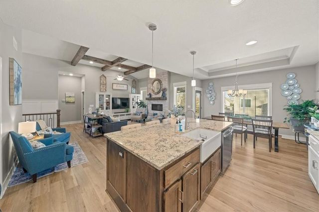 12100 Astor Court, Peculiar, MO 64078