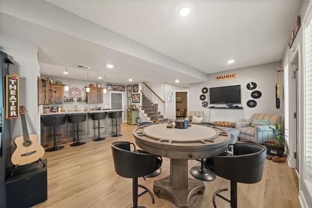 12100 Astor Court, Peculiar, MO 64078