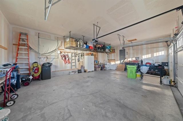 12100 Astor Court, Peculiar, MO 64078