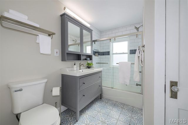 7334 Bruno Avenue, Richmond Heights, MO 63117