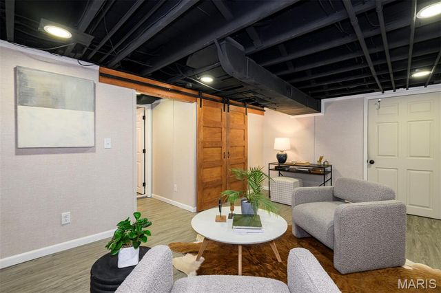 7334 Bruno Avenue, Richmond Heights, MO 63117