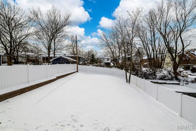 7334 Bruno Avenue, Richmond Heights, MO 63117