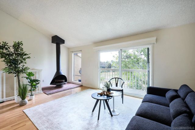 7700 Parkway Dr Unit 2, La Mesa, CA 91942