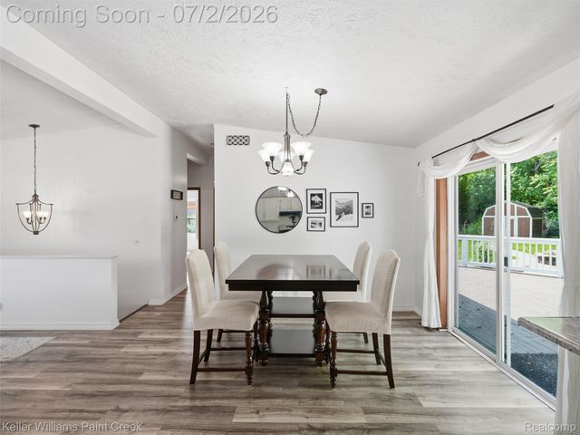 25689 Peppertree Lane, Warren, MI 48091