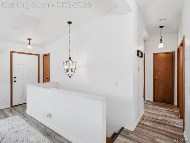 25689 Peppertree Lane, Warren, MI 48091