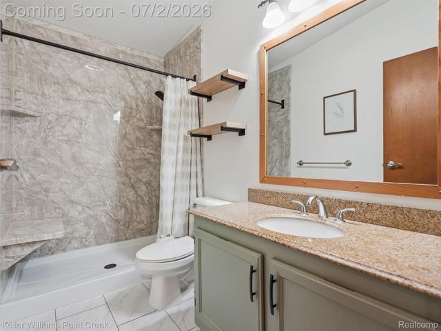 25689 Peppertree Lane, Warren, MI 48091