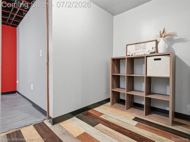 25689 Peppertree Lane, Warren, MI 48091
