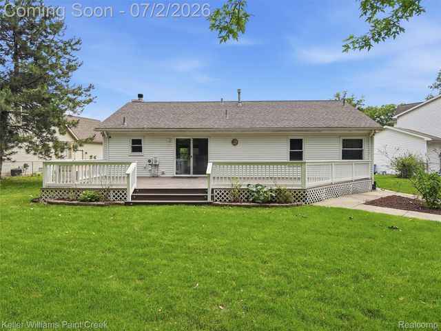 25689 Peppertree Lane, Warren, MI 48091