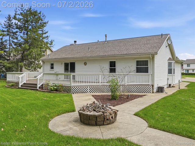 25689 Peppertree Lane, Warren, MI 48091