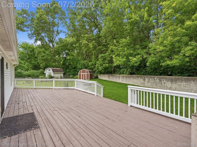 25689 Peppertree Lane, Warren, MI 48091
