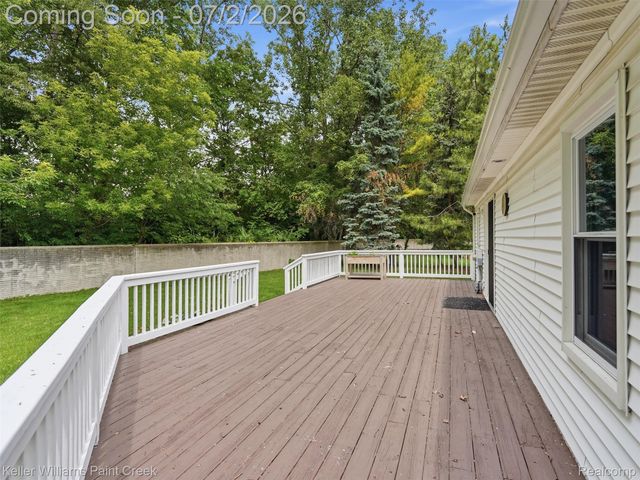 25689 Peppertree Lane, Warren, MI 48091