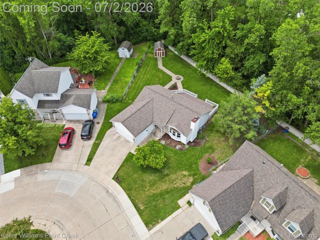 25689 Peppertree Lane, Warren, MI 48091