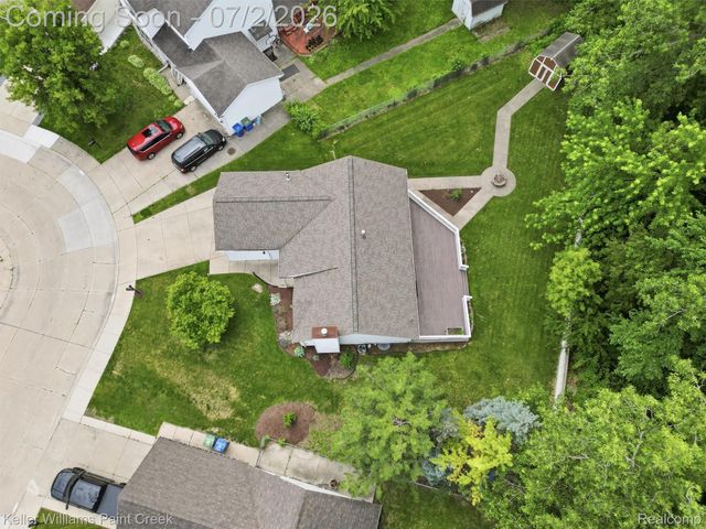 25689 Peppertree Lane, Warren, MI 48091