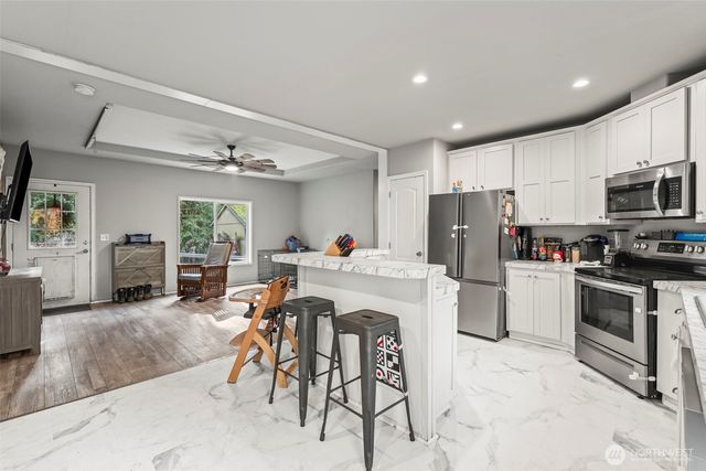 3762 W Cloquallum Road, Shelton, WA 98584