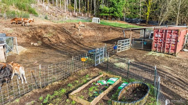 3762 W Cloquallum Road, Shelton, WA 98584