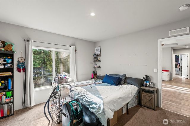 3762 W Cloquallum Road, Shelton, WA 98584