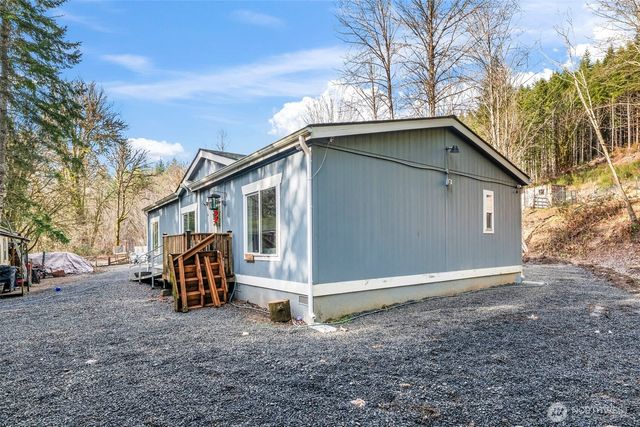 3762 W Cloquallum Road, Shelton, WA 98584