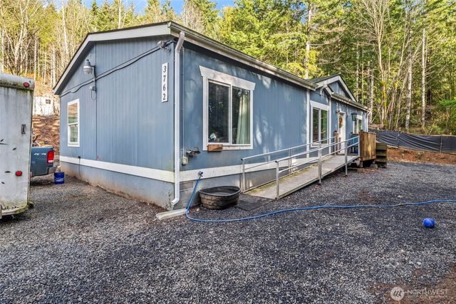 3762 W Cloquallum Road, Shelton, WA 98584