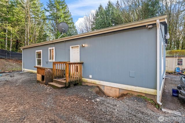 3762 W Cloquallum Road, Shelton, WA 98584