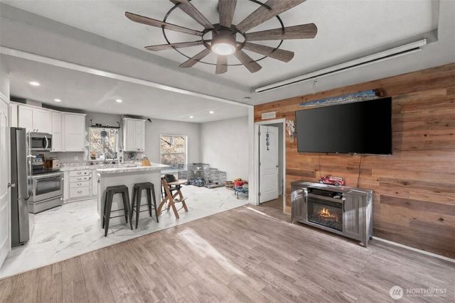 3762 W Cloquallum Road, Shelton, WA 98584