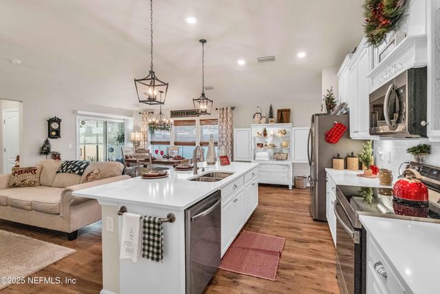 9652 BRIDGEWAY Avenue, Jacksonville, FL 32222