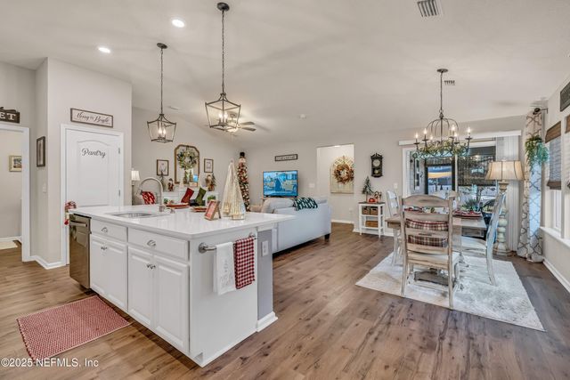 9652 BRIDGEWAY Avenue, Jacksonville, FL 32222