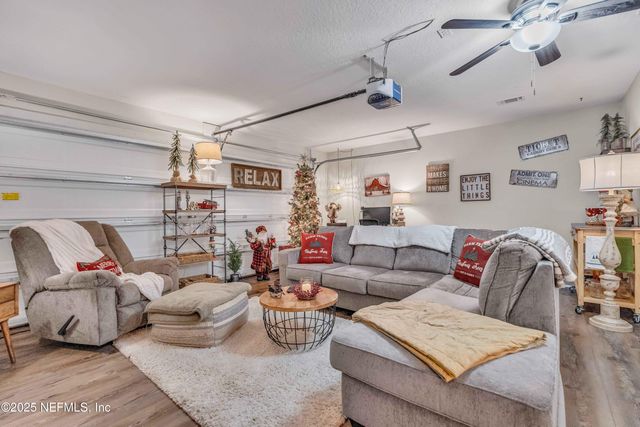 9652 BRIDGEWAY Avenue, Jacksonville, FL 32222