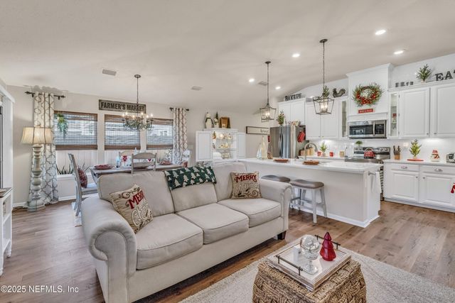 9652 BRIDGEWAY Avenue, Jacksonville, FL 32222