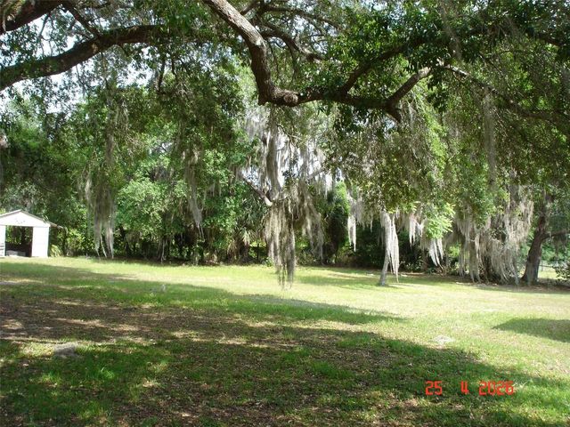 1671 FORD ROAD, Mims, FL 32754