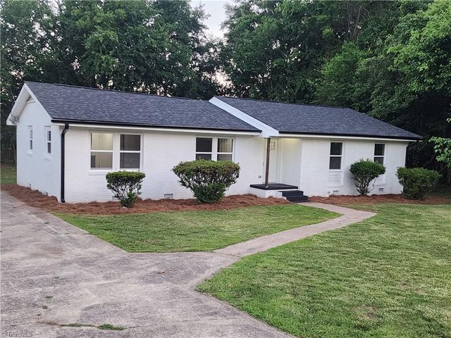 1230 Lewis Street, Eden, NC 27288