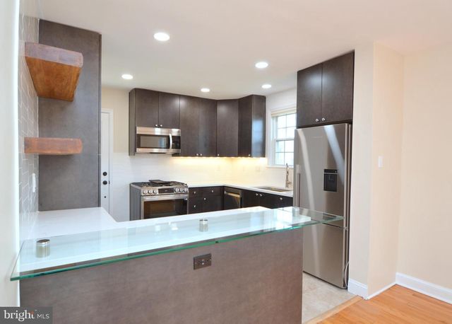 2441 N MCKINLEY ST, Arlington, VA 22207
