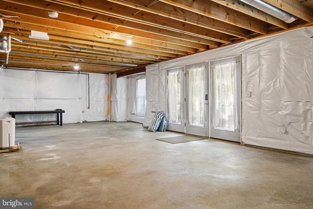 7 DERR LN, Middletown, MD 21769