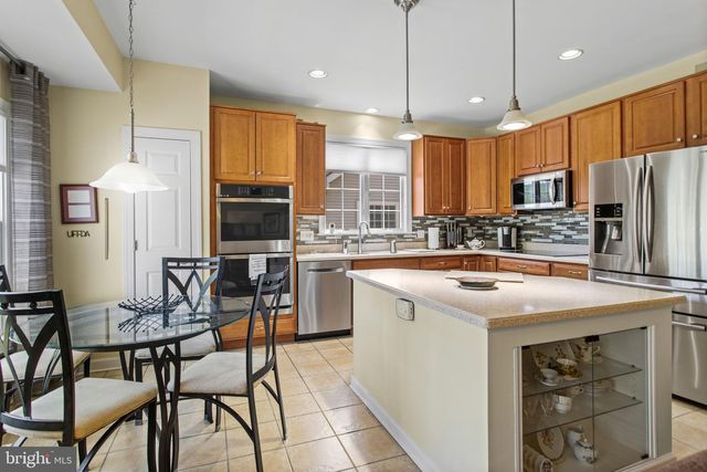 7 DERR LN, Middletown, MD 21769