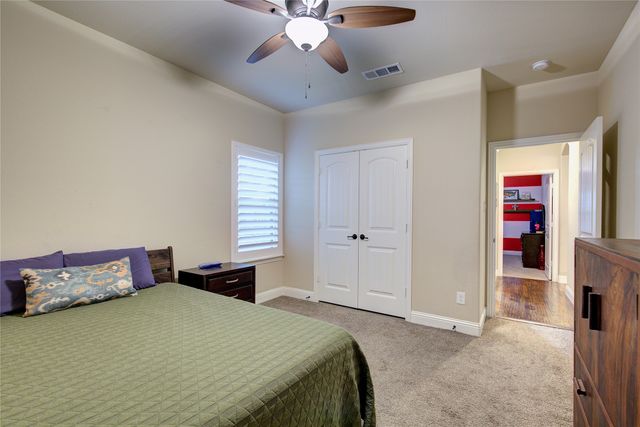 306 Derick Drive, Fate, TX 75189