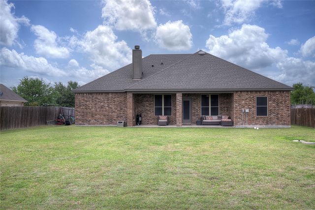306 Derick Drive, Fate, TX 75189