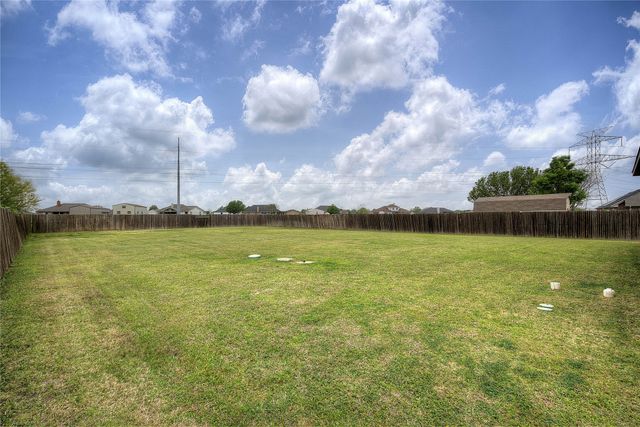 306 Derick Drive, Fate, TX 75189