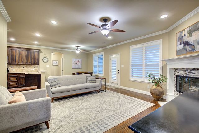 306 Derick Drive, Fate, TX 75189