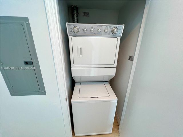 60 SW 13th St 3609, Miami, FL 33130